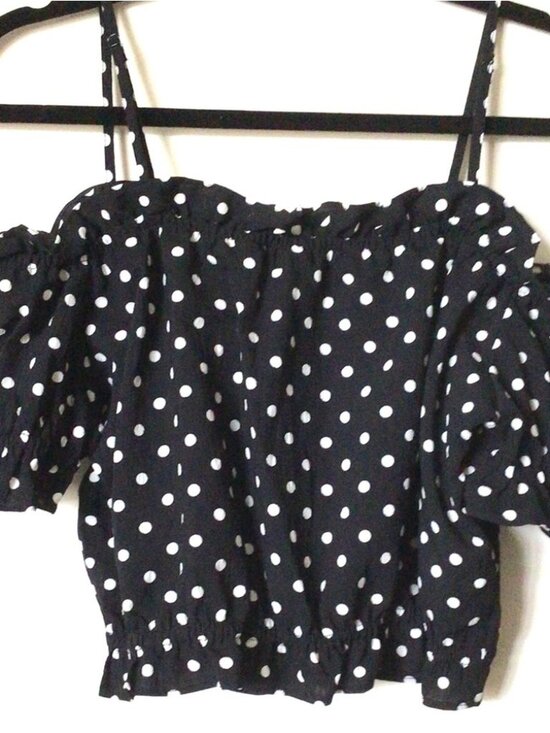 Tops - Cropped Short Sleeve